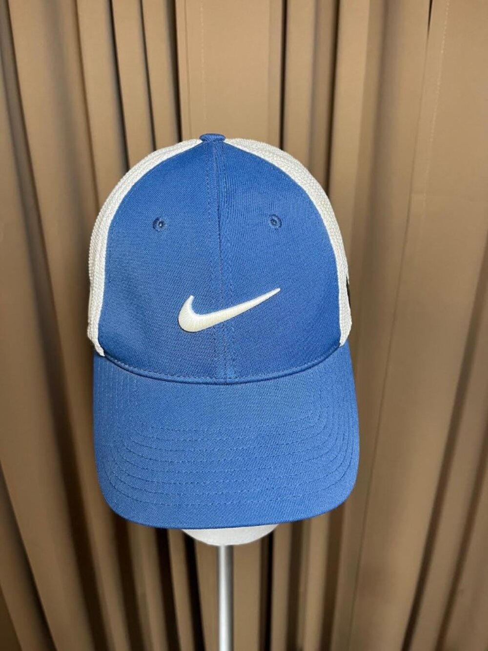 Blue NIKE Golf Cap Ventilated Flex Fit S/M Collectible Era 2010's
